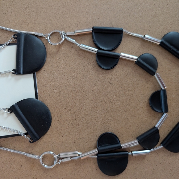Black and Silver Geometric Necklace & Earrings set - Picture 2 of 5